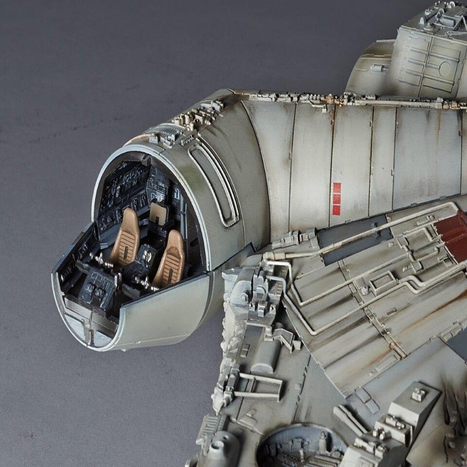 image 1 of Revell Bandai Star Wars Millennium Falcon (1:72 Scale)