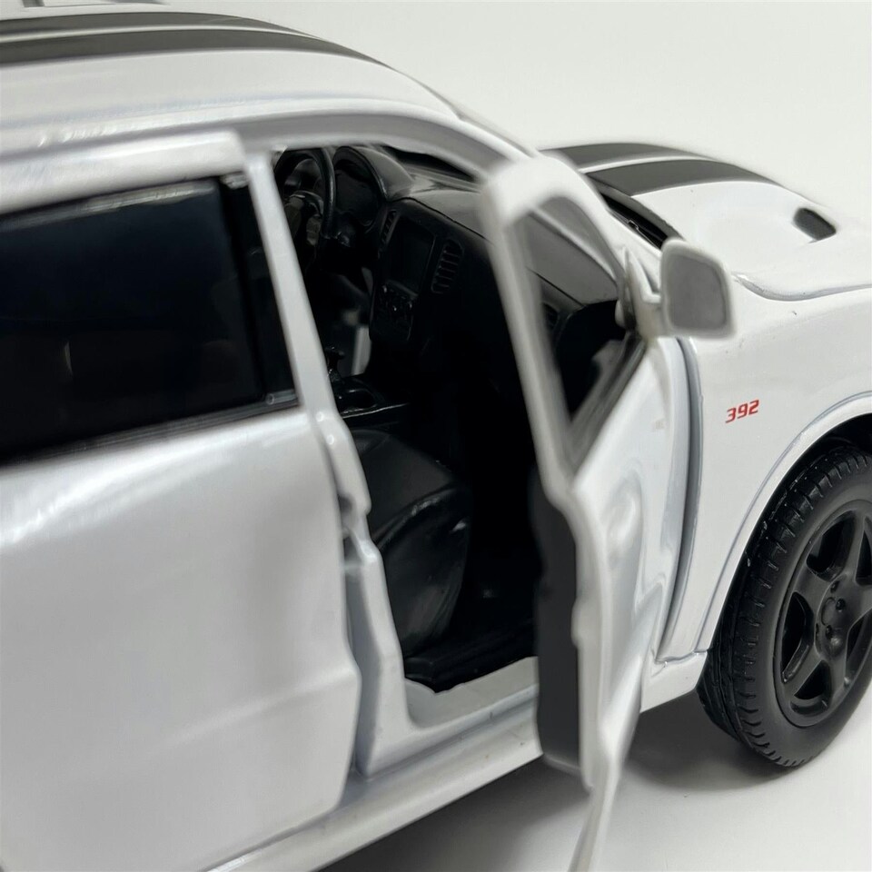 image 1 of Dodge Durango SRT White LHD 1:32 Scale Light & Sound Tayumo 32145021