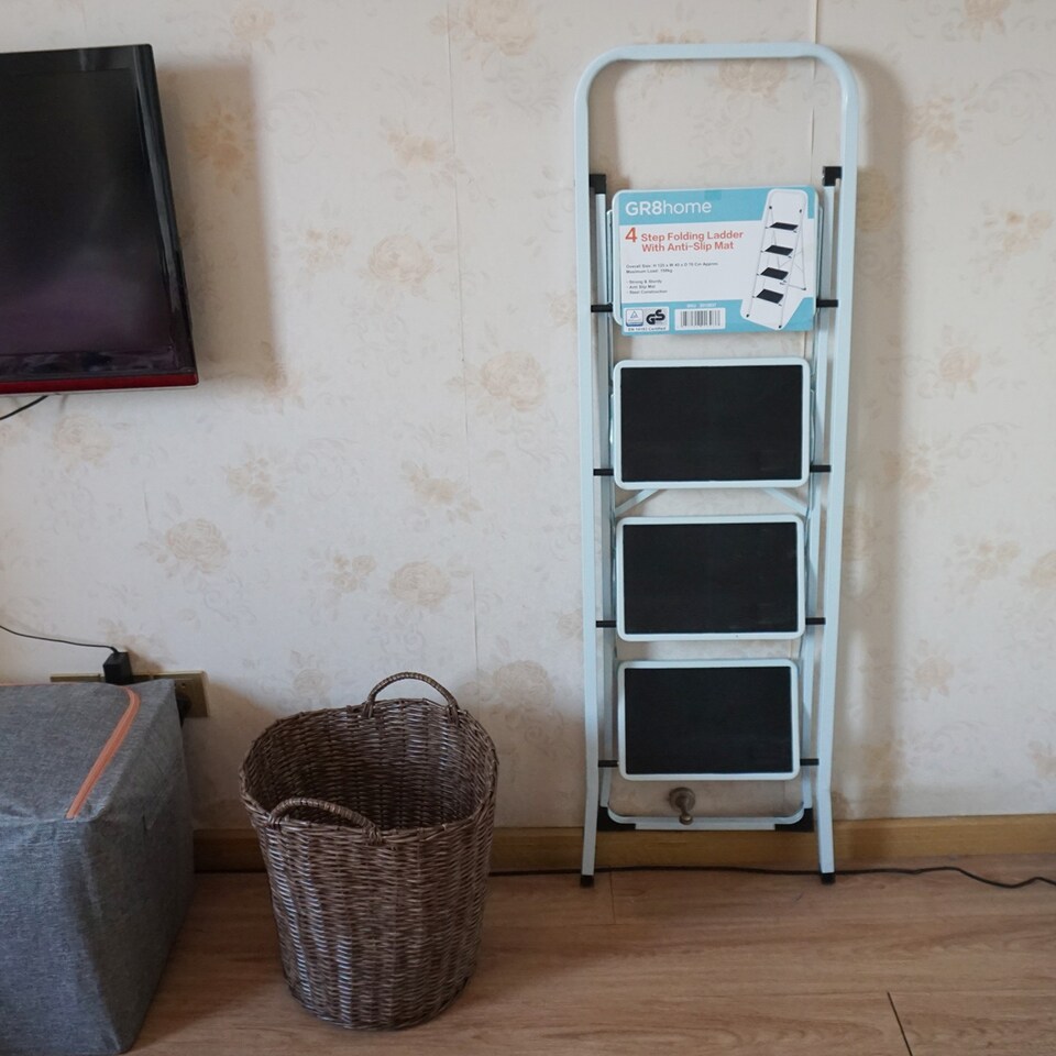 Gr8 Home 4 Step Ladder Folding Stool Non Slip Tread Heavy Duty Steel gr8-home-4-step-ladder-folding-stool-non-slip-tread-heavy-duty-steel