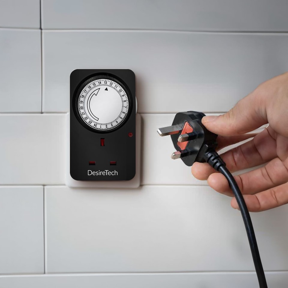 image 1 of Desiretech Plug In 24 Hour Segment Timer Switch for Mains Sockets