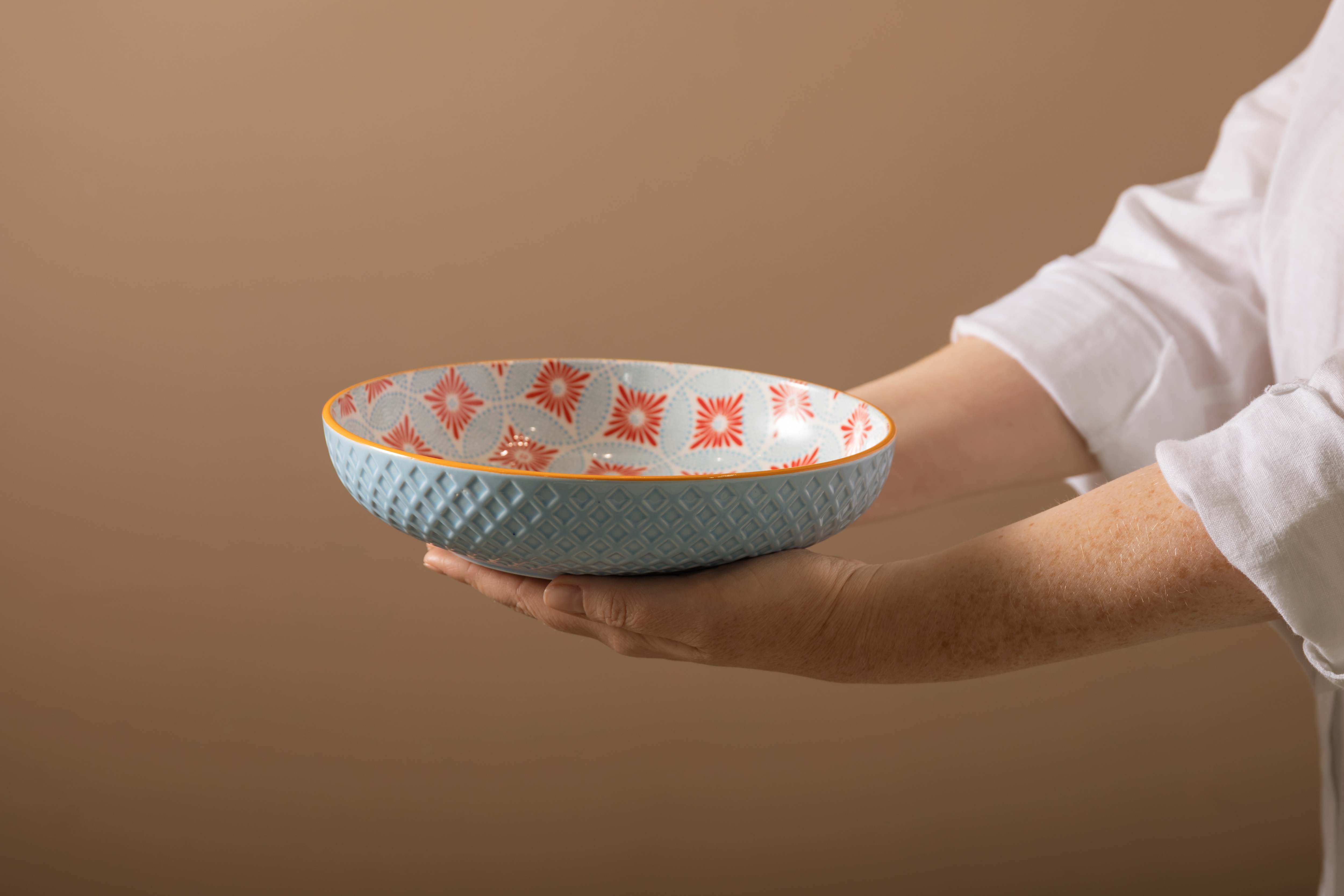 Mikasa Set of 4 Round Stoneware Blue Mosaic Pasta Bowls 900ml in Light Blue