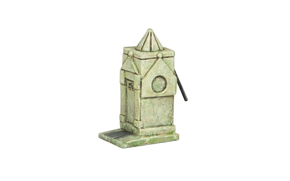 Hornby Skaledale Village Pump (Pre-Built)