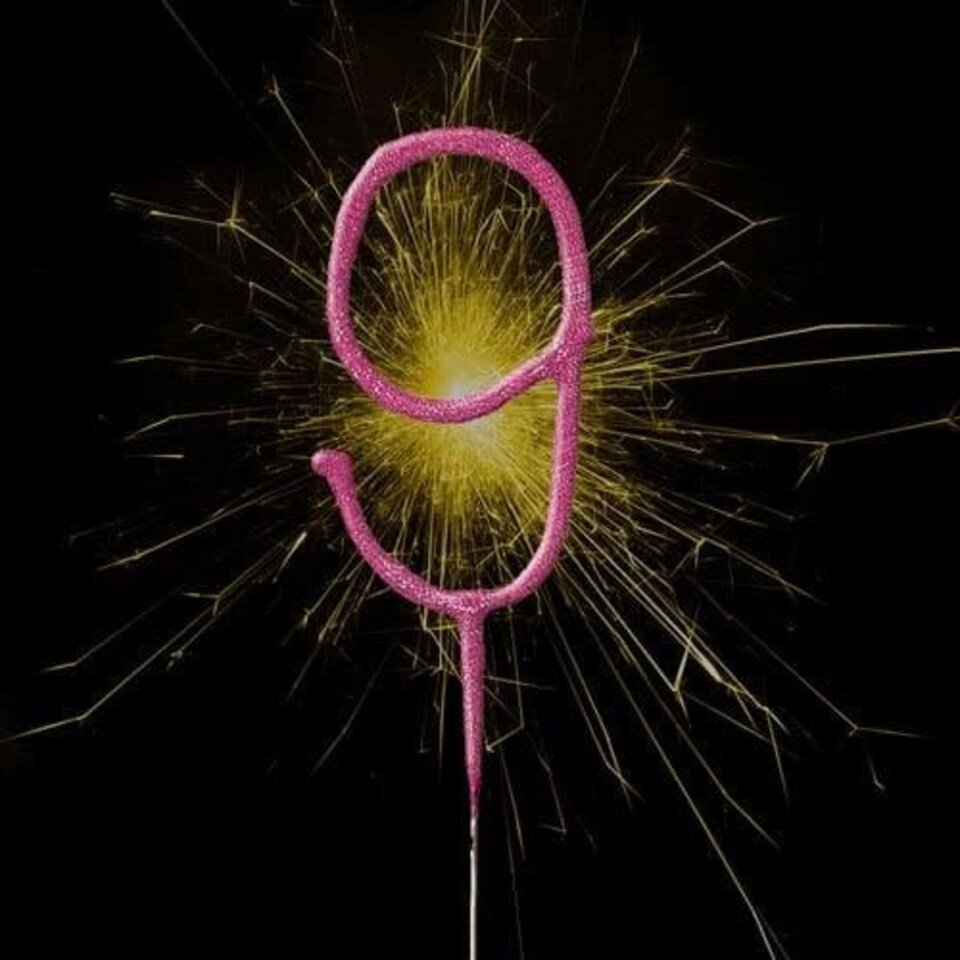 Pink Number 9 Non Hand Held Sparkler -18cm