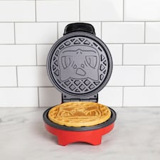 Uncanny Brands Pokémon Bulbasaur Waffle Maker