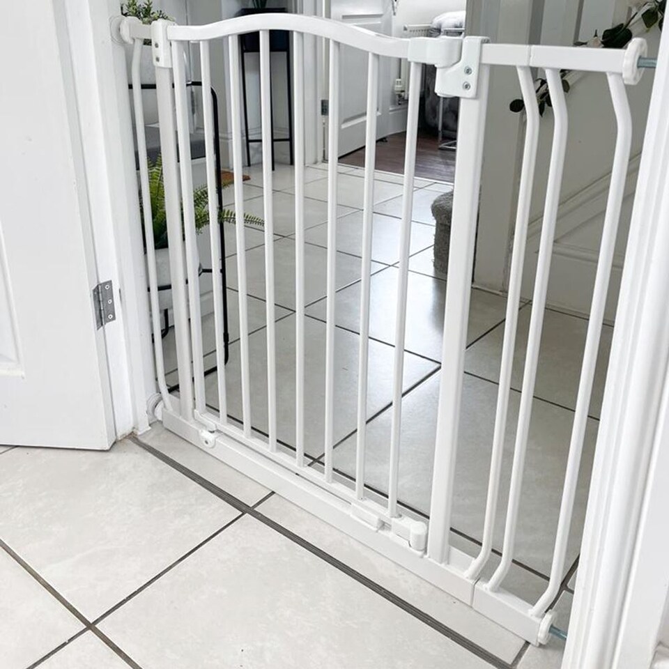 image 1 of Safetots Curved Top Safety Gate, 71cm - 80cm, Matt White, Pressure Fit Stair Gate