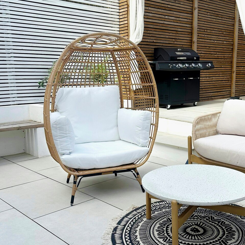 image 1 of Outsunny PE Rattan Egg Chair w/ Padded Cushions for Garden, Khaki