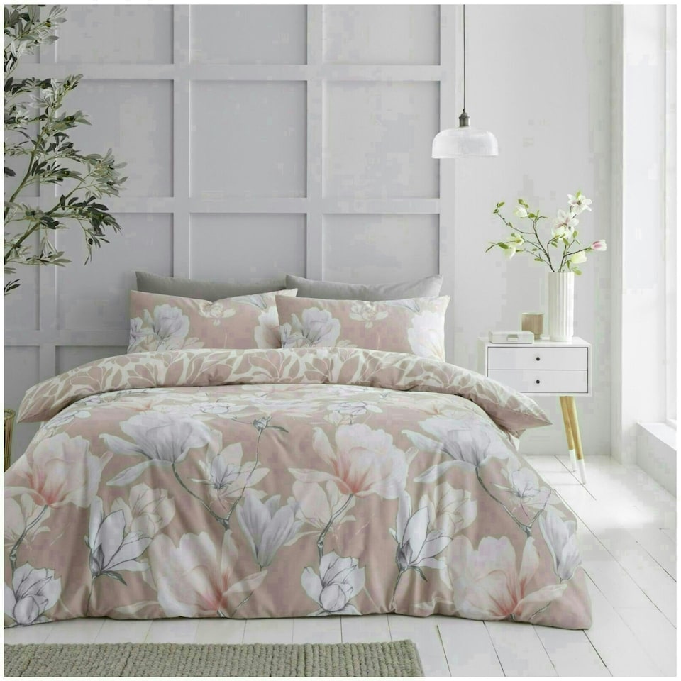 image 1 of VELVETIO Magnolia Dream Printed Duvet Cover Set Reversible Polycotton Easy Care Beddings Pink | Blush Pink | King