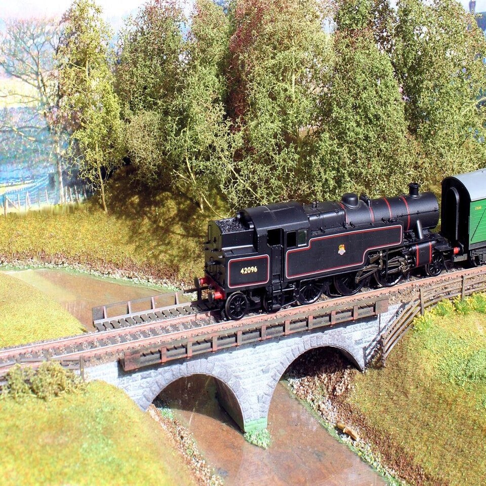 image 1 of GM Structures Fordhampton Bridge Kit