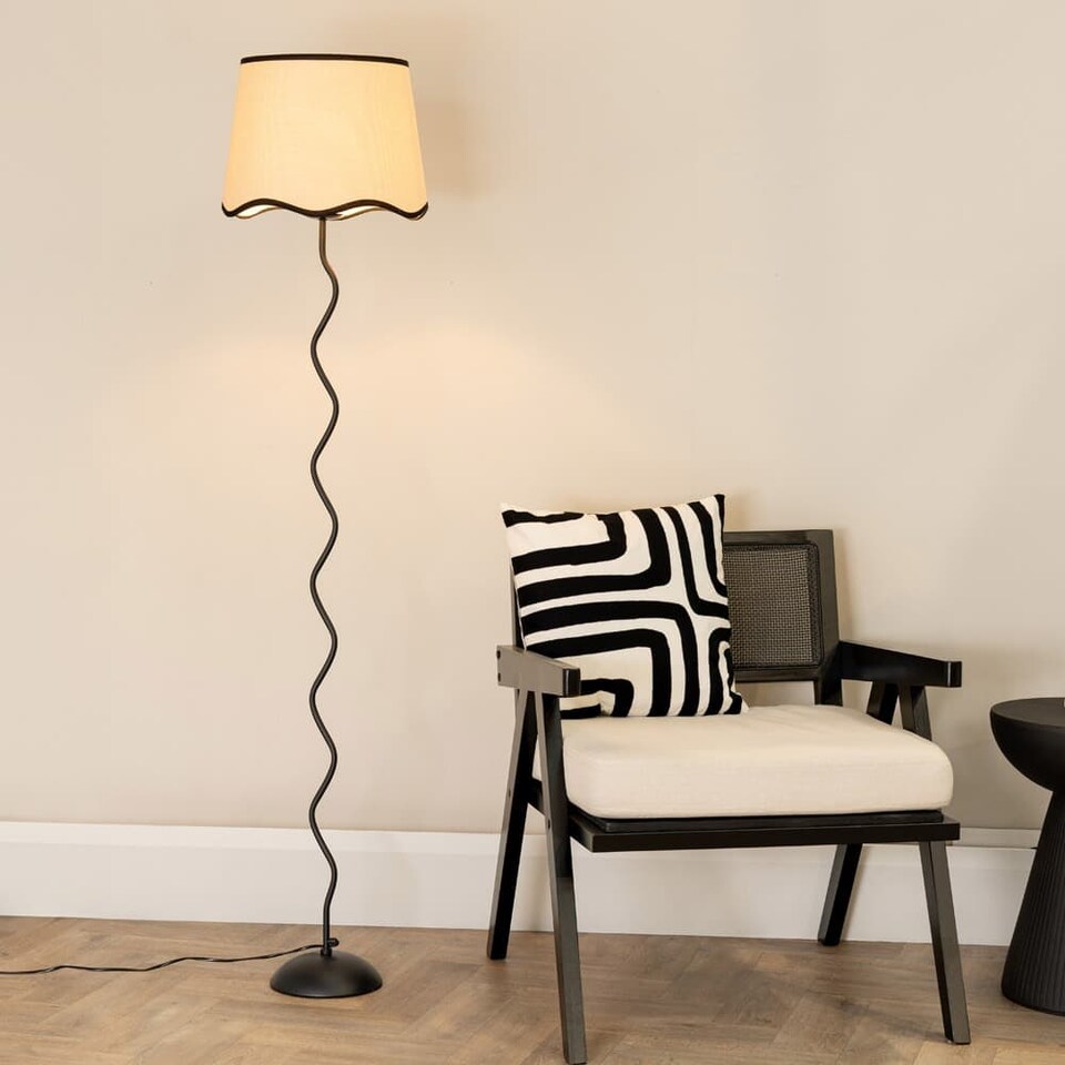 image 1 of ValueLights Wiggle Black Metal Floor Lamp Scallop Black Trim Shade and Bulb