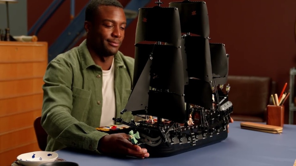 image 1 of LEGO Icons 10365 Captain Jack Sparrow's Pirate Ship