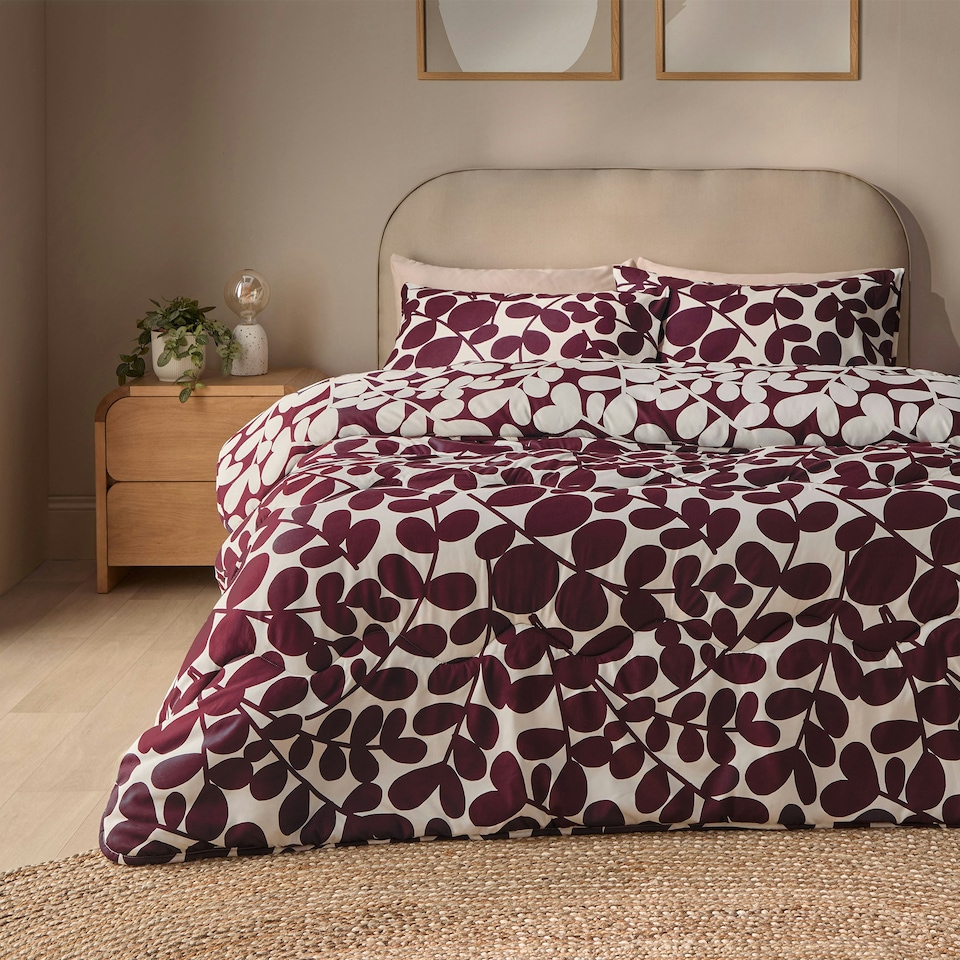 image 1 of Silentnight Coverless 10.5 Tog Duvet and Pillowcase Set, Leaf Print | Purple | Single