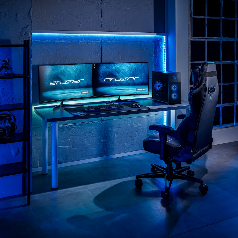 image 1 of Medion Erazer Hunter X30 Gaming Intel Ultra 7 32GB 2TB SSD RTX5070Ti W11