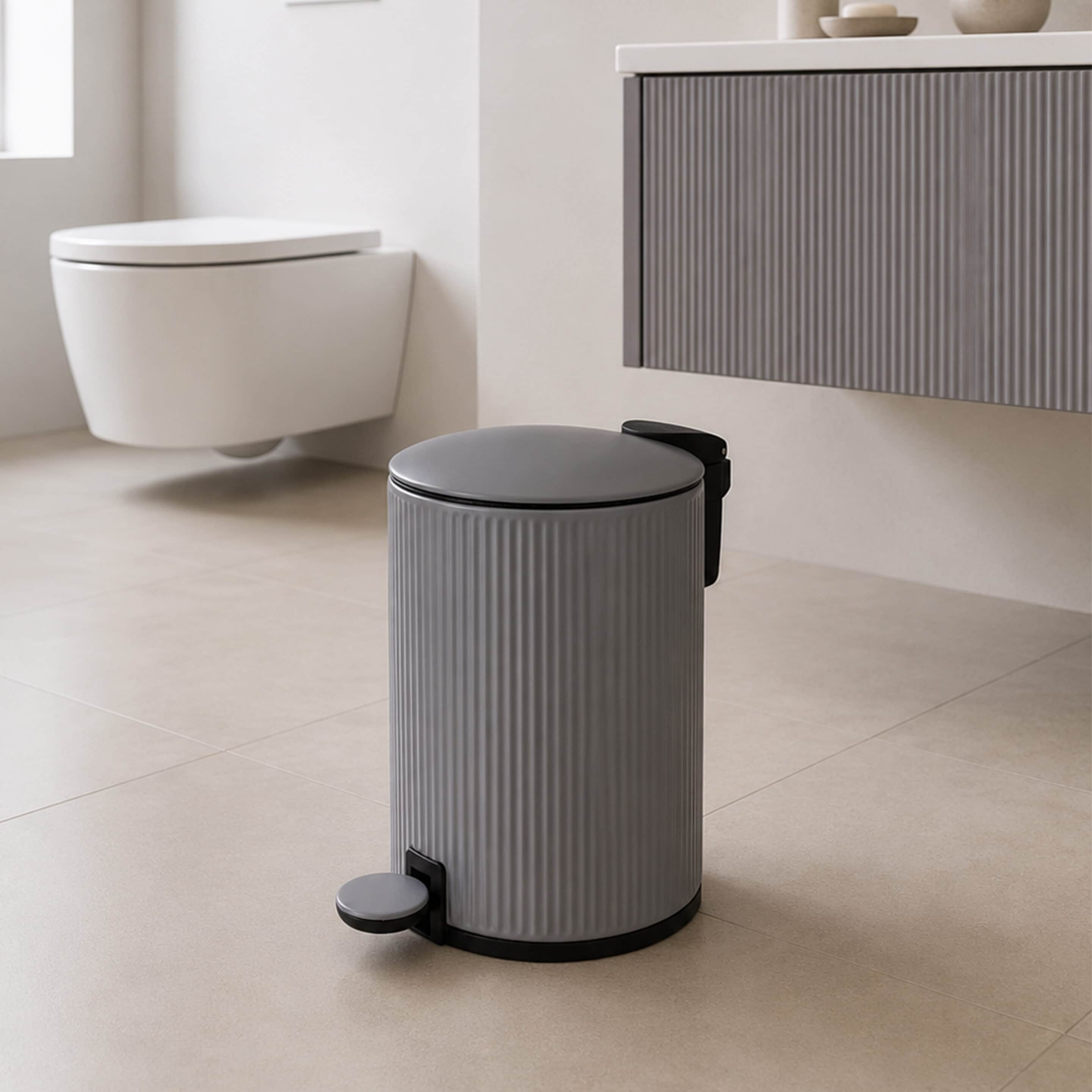 Showerdrape Alpini Round Ribbed 3L Soft Close Pedal Bin in Grey