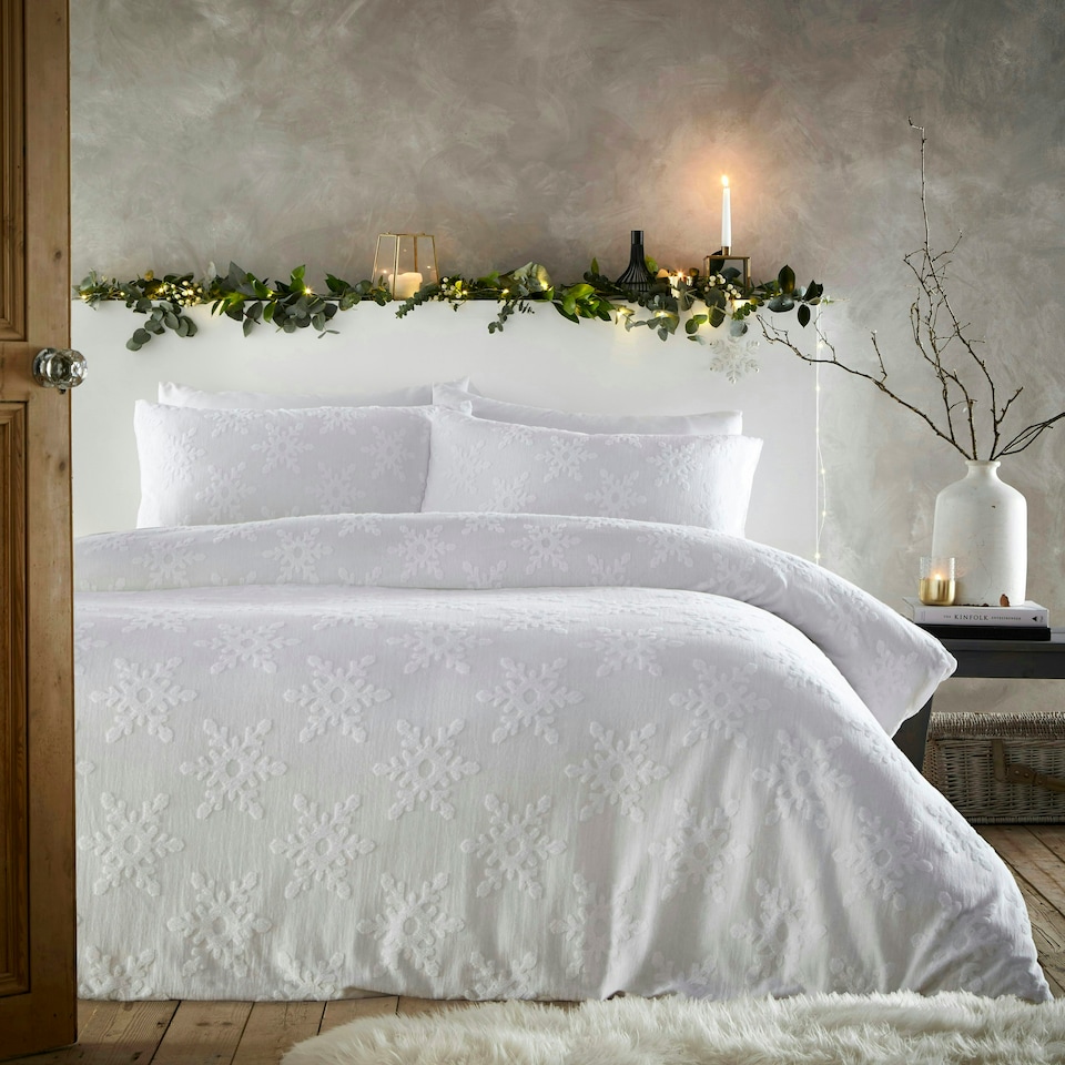 image 1 of furn. Snowflake Tufted 100% Cotton Super King Duvet Cover Set