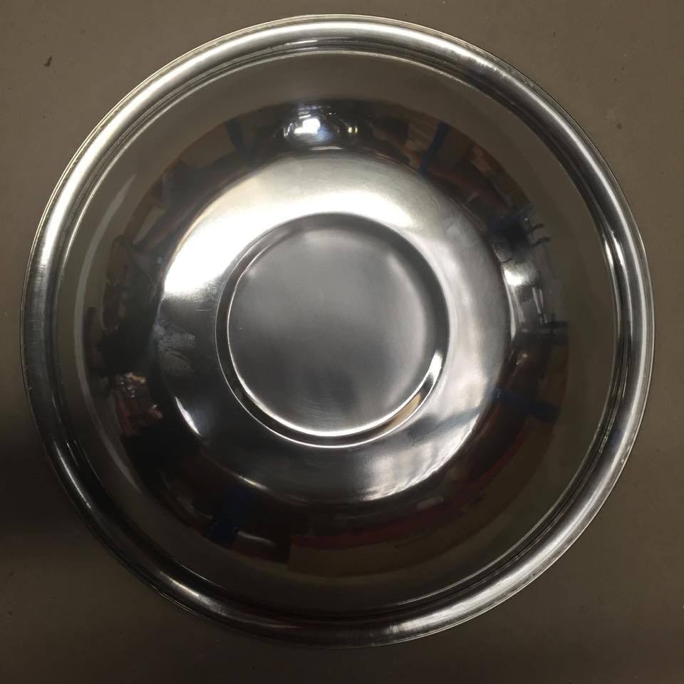 image 1 of HOMEMAID SILVER METAL 10" WIDE MIXING BOWL CP250P