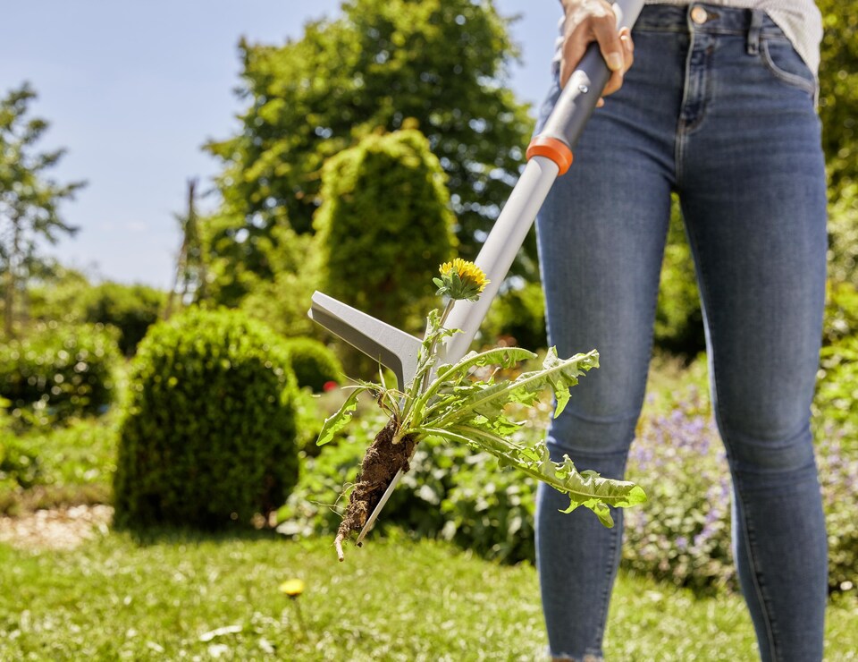 image 1 of GARDENA Weed Puller and Plant and Soil Gloves set