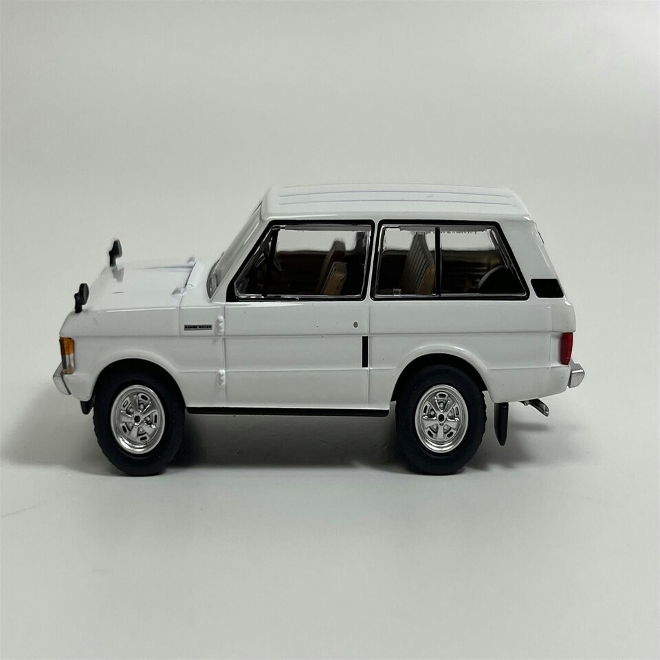 image 1 of Range Rover Davos White RHD 1:64 Scale Mini GT MGT00658R