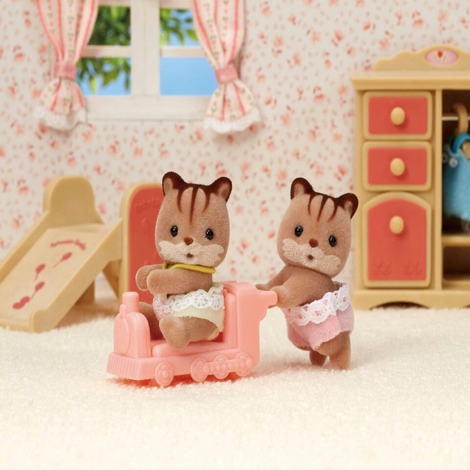 image 1 of Sylvanian Families - Walnut Squirrel Twins (NEW) /Toys - Sylvanian Families - 105958