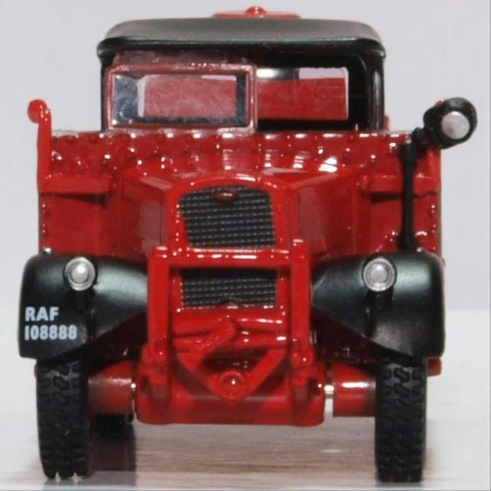 image 1 of Oxford Diecast Ford WOT1 Crash Tender RAF Catterick (Red)