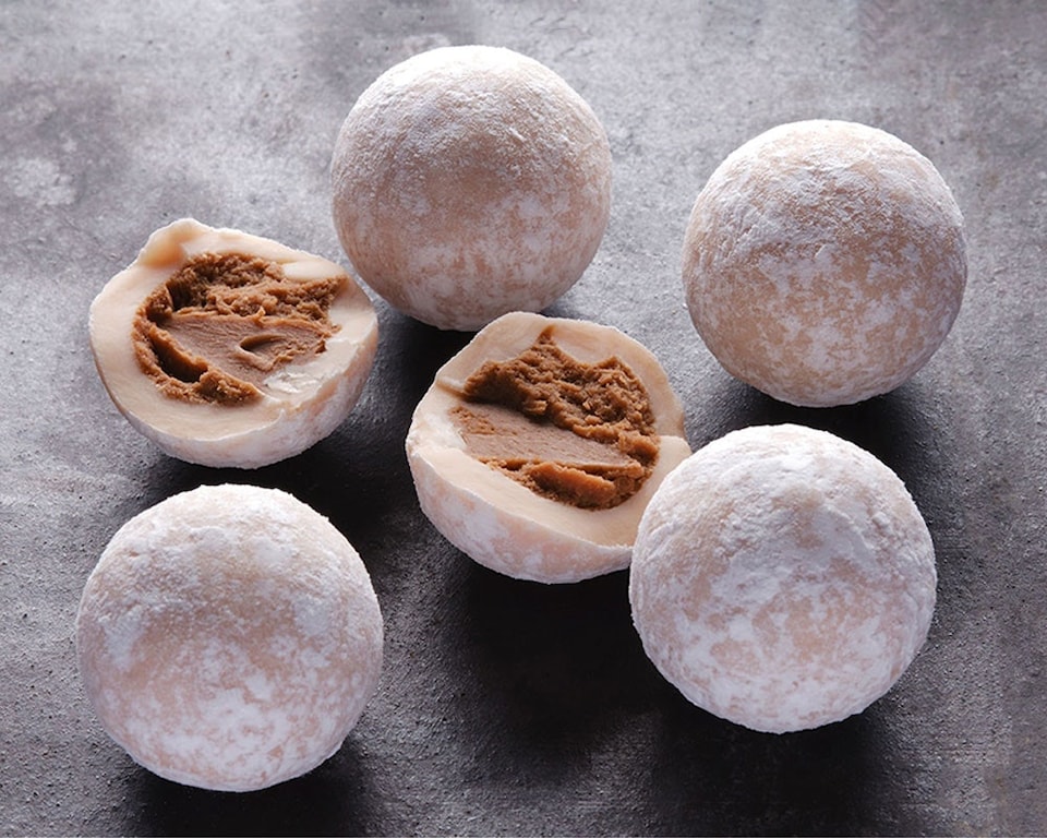 image 1 of Charbonnel et Walker Pink Marc de Champagne Truffles (135g)