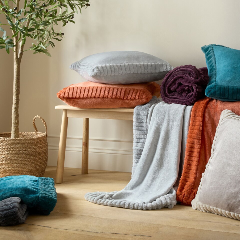 image 1 of Catherine Lansfield Velvet And Faux Fur Soft Touch Blanket Throw | Green | Teal Green