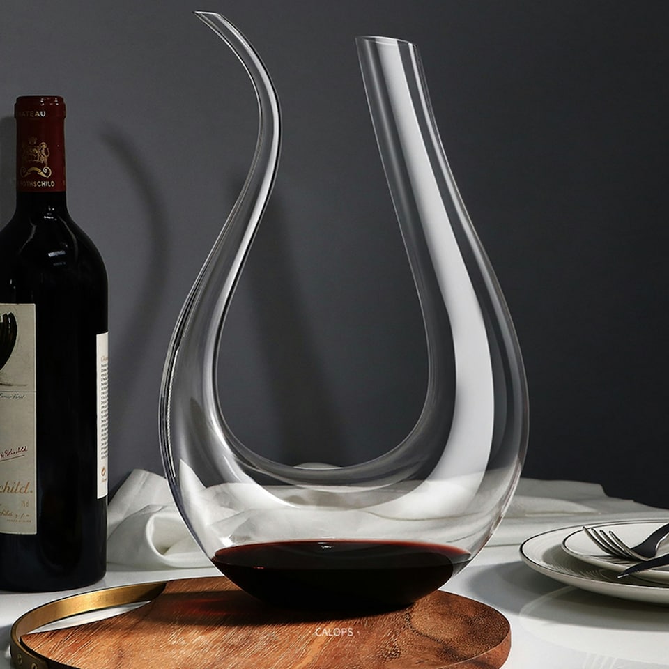 image 1 of Wine Decanter U-Shape Blown Glass Aerating Red Wine Carafe Pourer Dispenser 1.5L