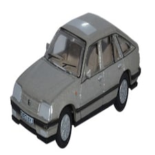 Oxford Diecast Vauxhall Cavalier Champagne Platinum