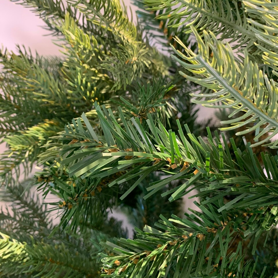 image 1 of Everlands 150cm (5ft) Green Grandis Fir Real Look Christmas Tree 1038 Tips