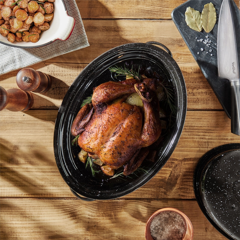 image 1 of VonShef Enamel Roaster with Lid, Self-Basting, Non-Stick Steel Roasting Tin