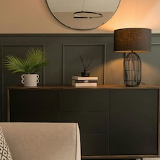 ValueLights Hollins Painted Black Table Lamp with Medium Natural Drum Shade