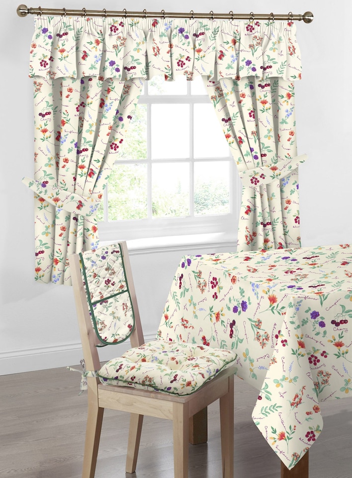 Kitchen Trends Fruits Tablecloth