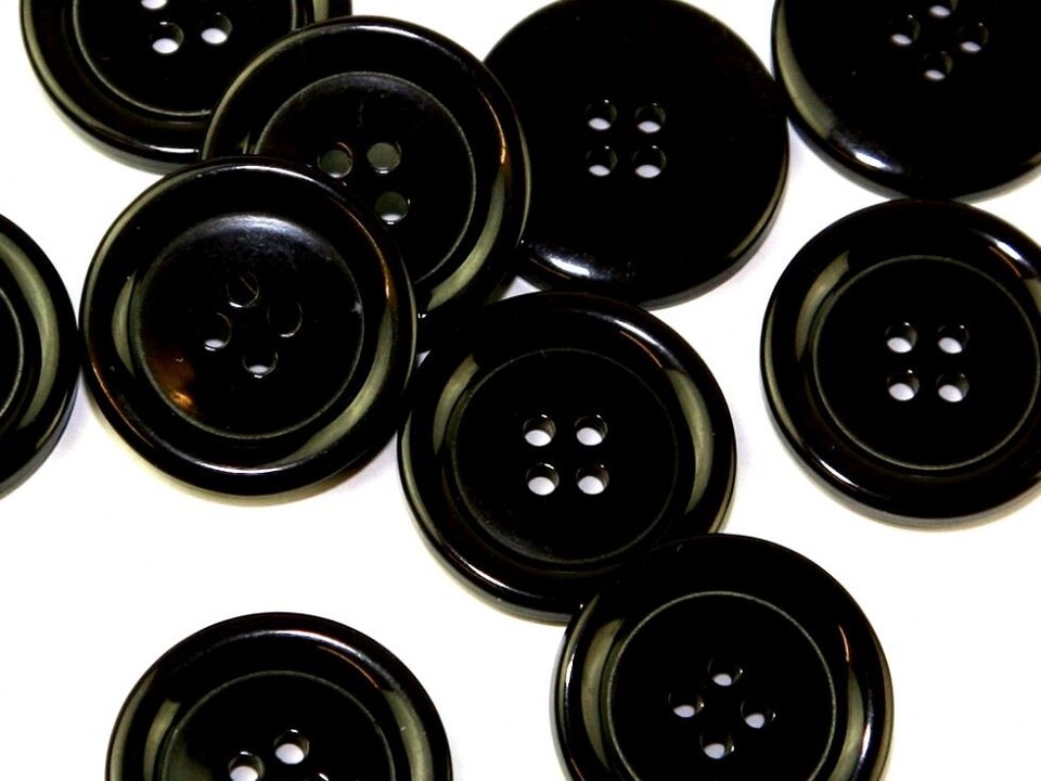 Minerva Brown 23mm Round Plastic Coat Buttons for Dressmaking - per pack of 100