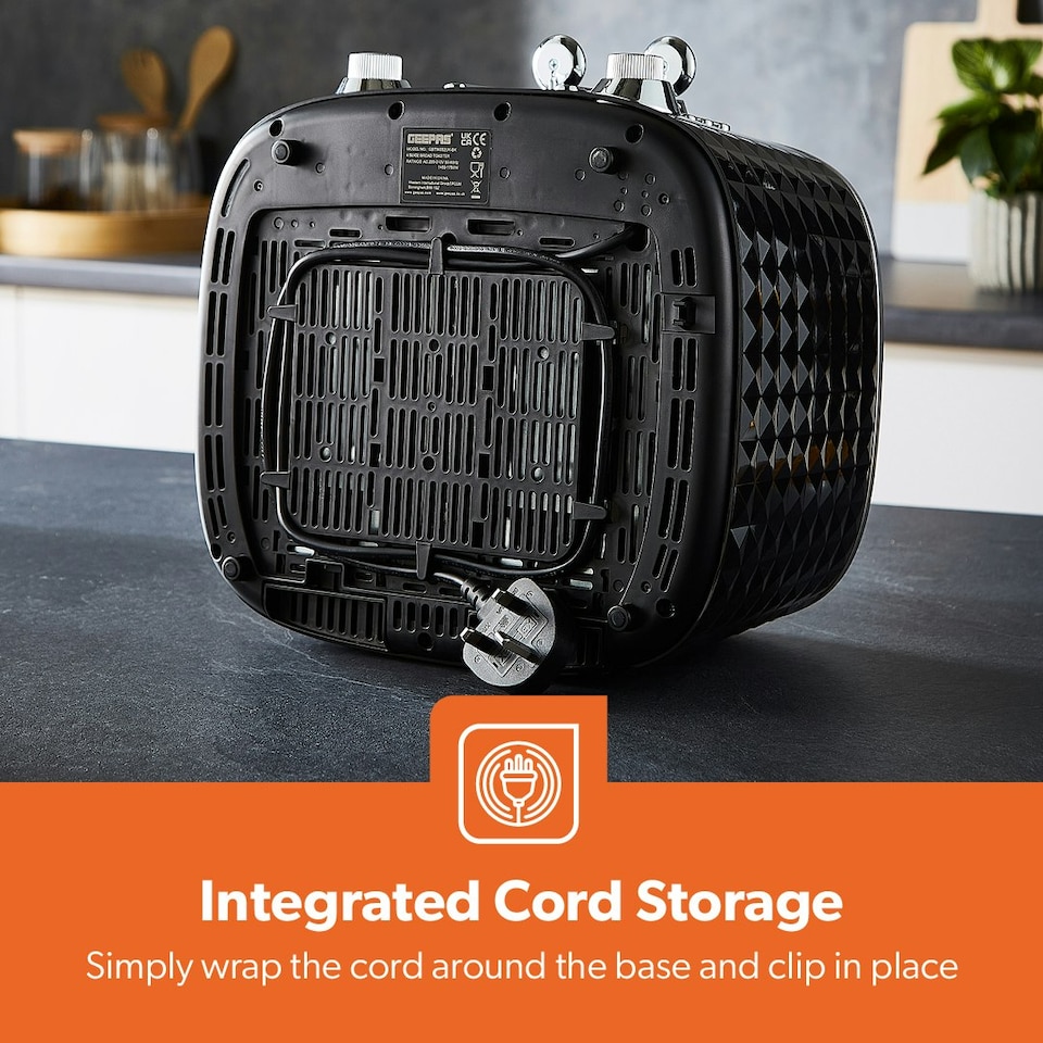 image 1 of GEEPAS 4-Slice Bread Toaster Black