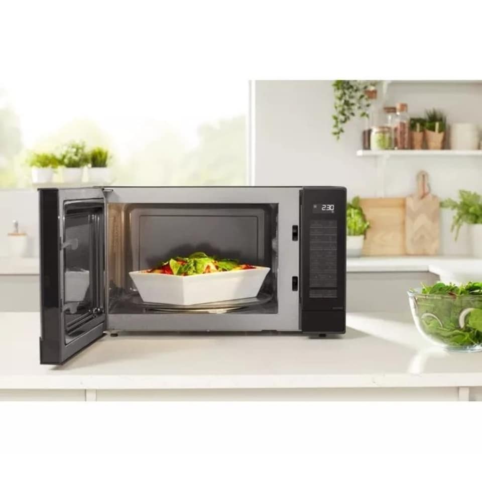 image 1 of Panasonic PA4600 NN-ST46KBBPQ Microwave, Black, 18/8 Stainless Steel, 1000 W, 32 liters