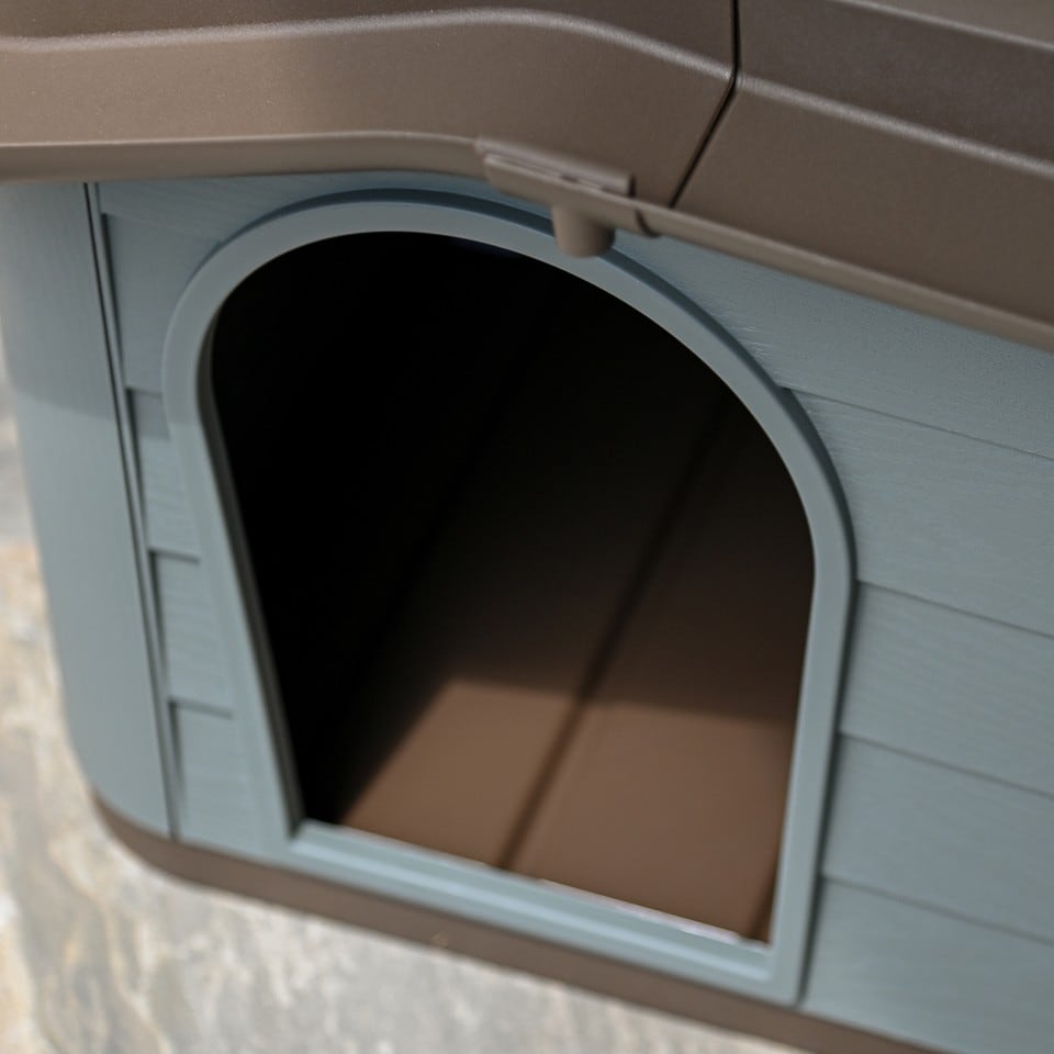 image 1 of URBNLIVING Plastic Dog House Outdoor Pet Kennel Shelter | Multi | Brown/Green | S | 1