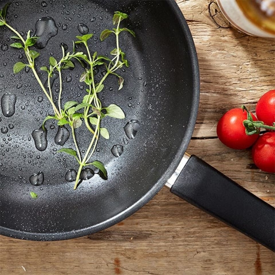 image 1 of Judge Vista Non-Stick 30cm Frying Pan