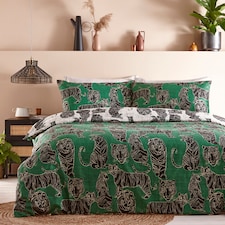 Furn Wildcat Reversible Duvet Cover Set | Green | Jungle Green | King | 1