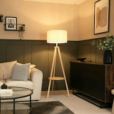 ValueLights Morrigan Wooden Tripod Floor Lamp with Boucle Shade Cream