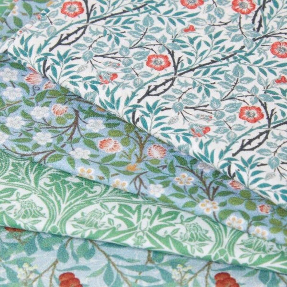 image 1 of Homescapes Set of 4 Light Green William Morris Fat Quarters Green