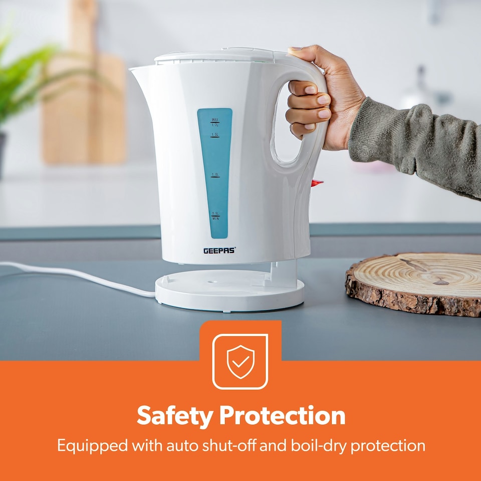 image 1 of GEEPAS Cordless Electric Kettle & 4 Slice Bread Toaster Kitchen Combo Set,White | White