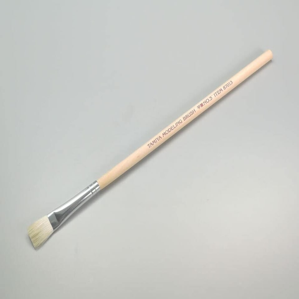 Flat Brush No.5 Cream