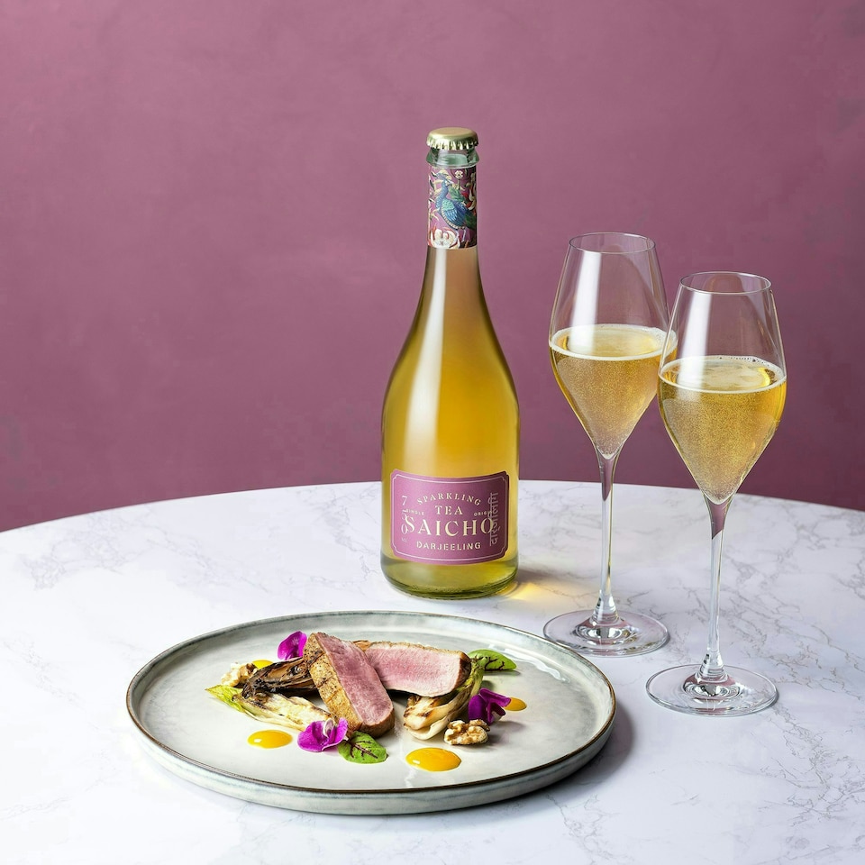 image 1 of Saicho Darjeeling Sparkling Tea 75cl | Clear | 1