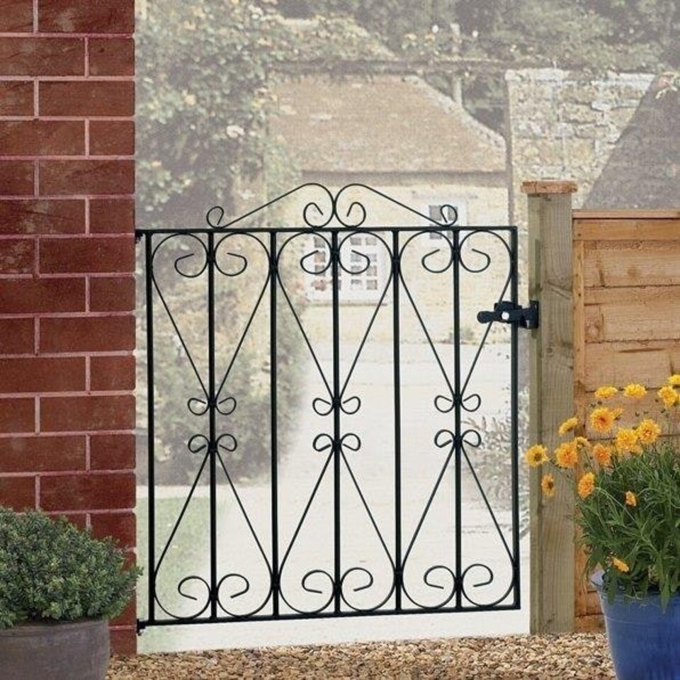 Regent Scroll Low Single Gate - Solid Steel - Fits Gap of 838 mm x 914 mm High - Electro Galvanised/Black Powder Coated Black