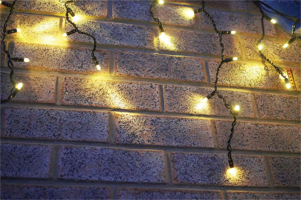 image 1 of Icicle lights Black Rubber 60/40/20 Drop  7M