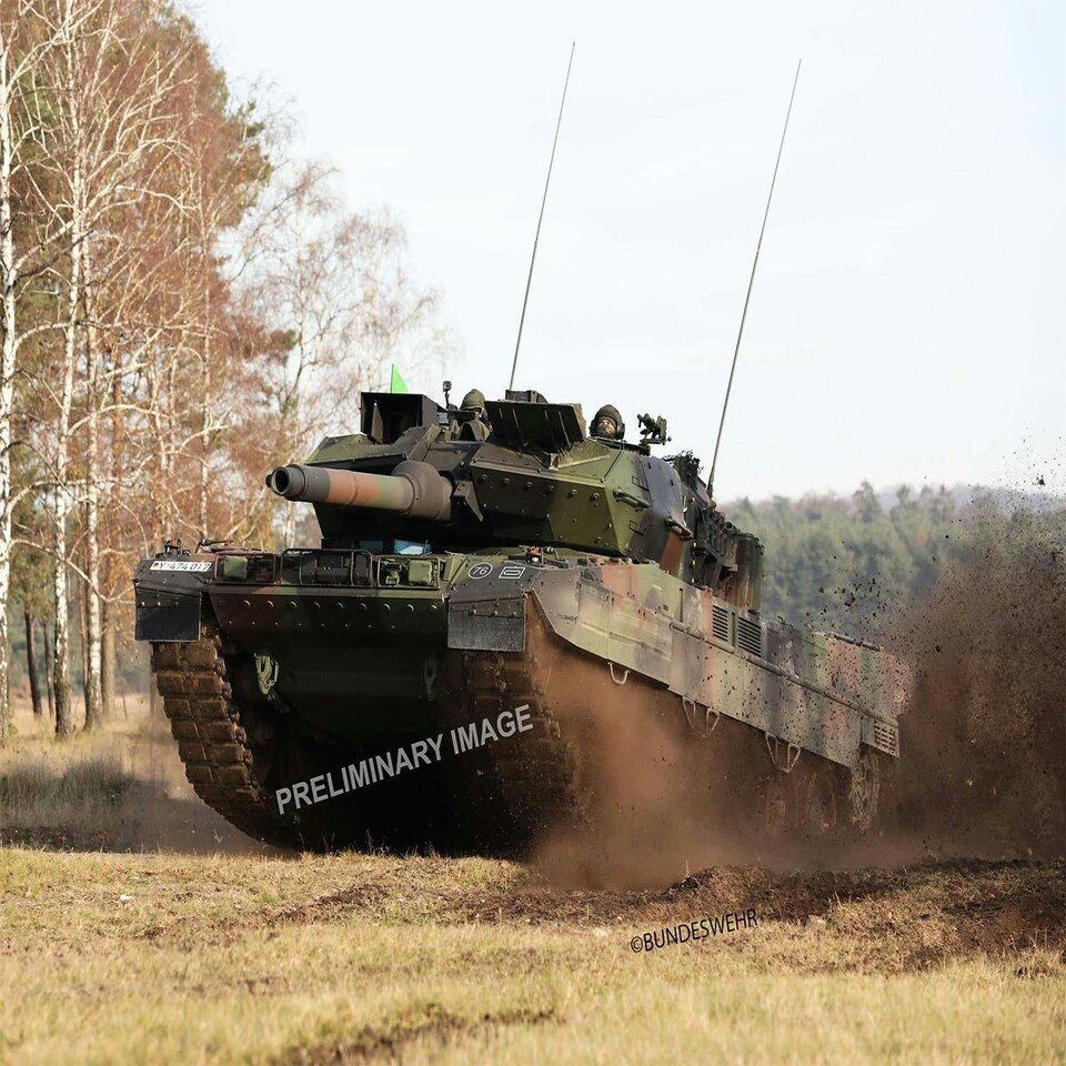 Revell German Leopard 2A7V (1:72 Scale)