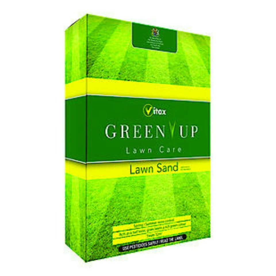 image 1 of Green Up Lawn Sand – Treats 250m²