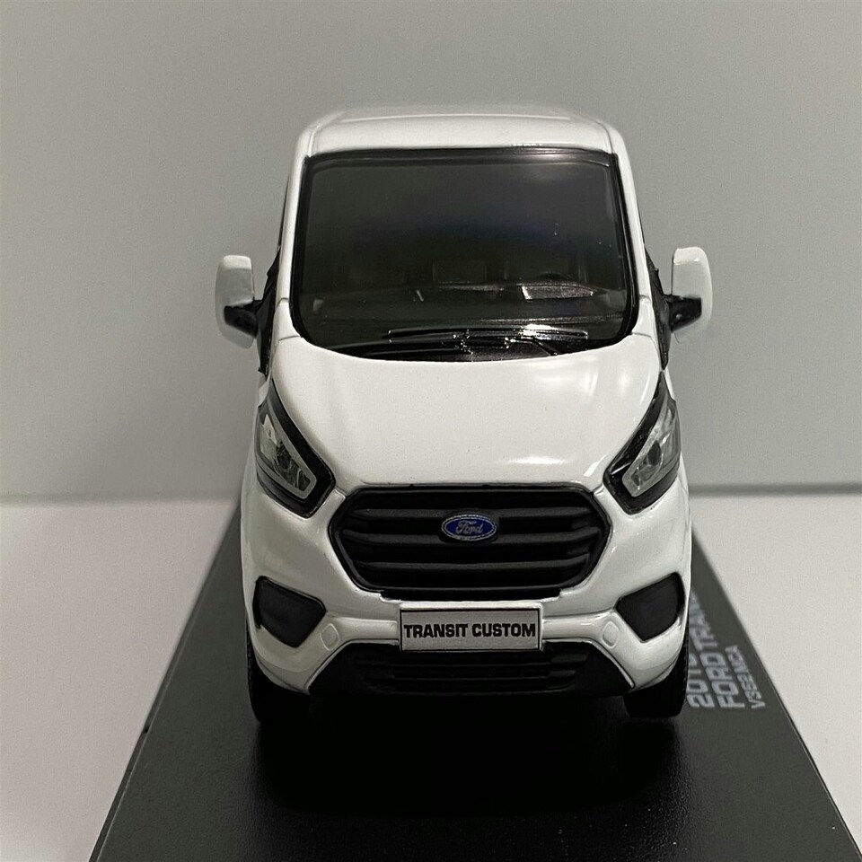 image 1 of 2018 Ford Transit Custom V362 MCA Frozen White 1:43 Scale Greenlight 51275