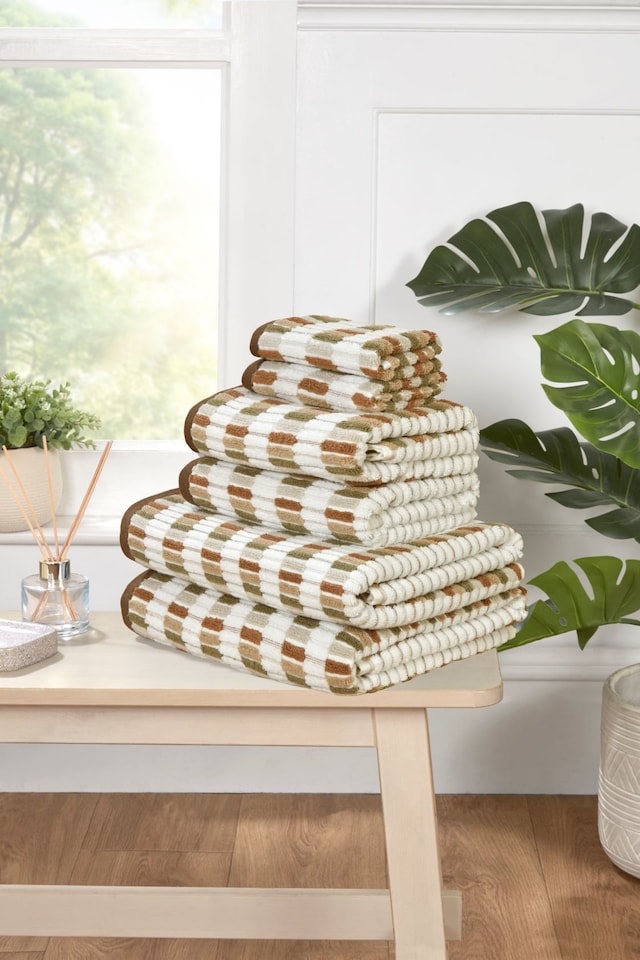 image 1 of Santa Cruz Cotton Bath Sheet Towels Set Of 2 | Brown | Bath sheet | 2