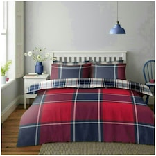 VELVETIO Wimborne Check Duvet Cover Set Reversible Polycotton Easy Care Beddings Red | Double