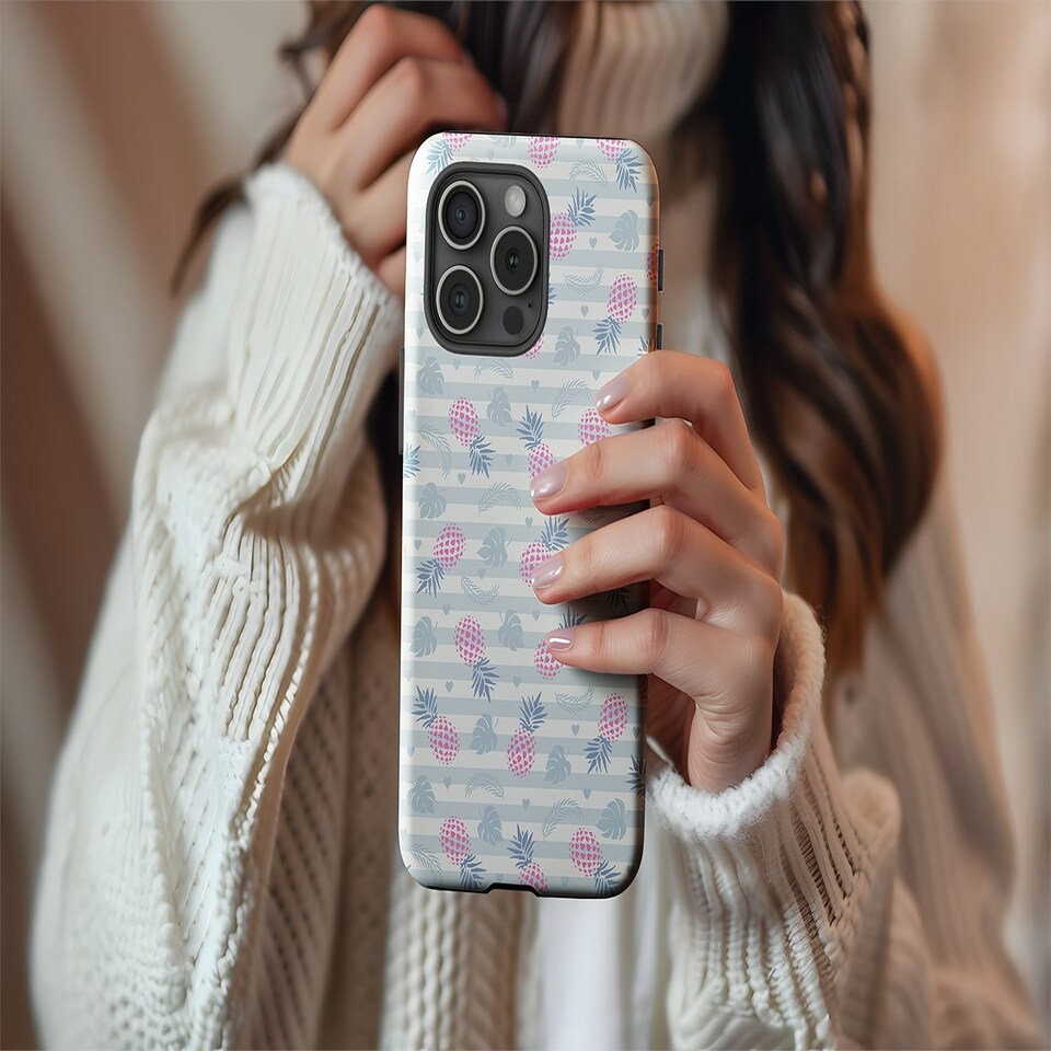 image 1 of Tropical Taste Blue | iPhone 15
Slim